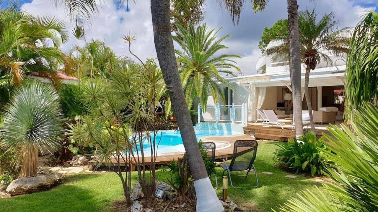 Villa Piscine et Iguanes en bord de mer proche plages marina et golf Saint-Francois  Extérieur photo