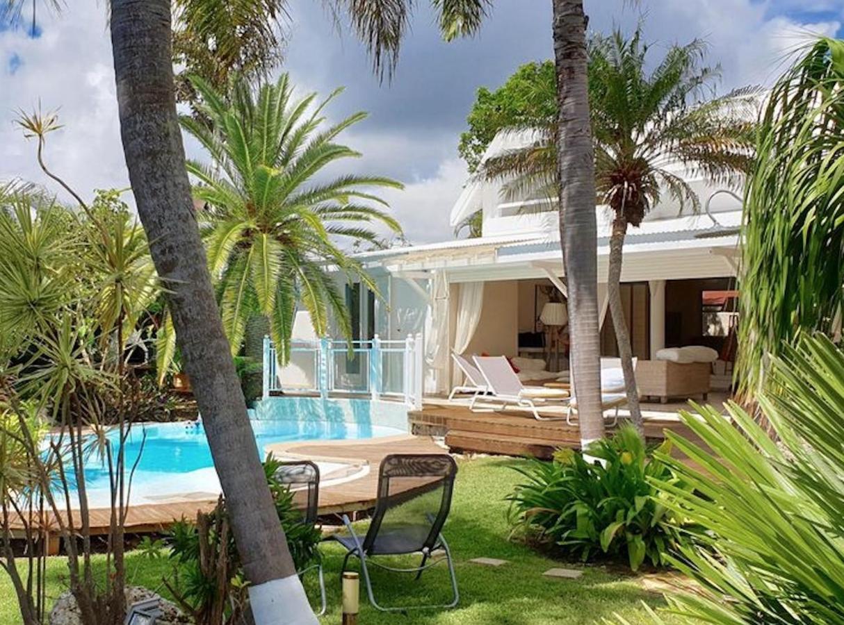 Villa Piscine et Iguanes en bord de mer proche plages marina et golf Saint-Francois  Extérieur photo