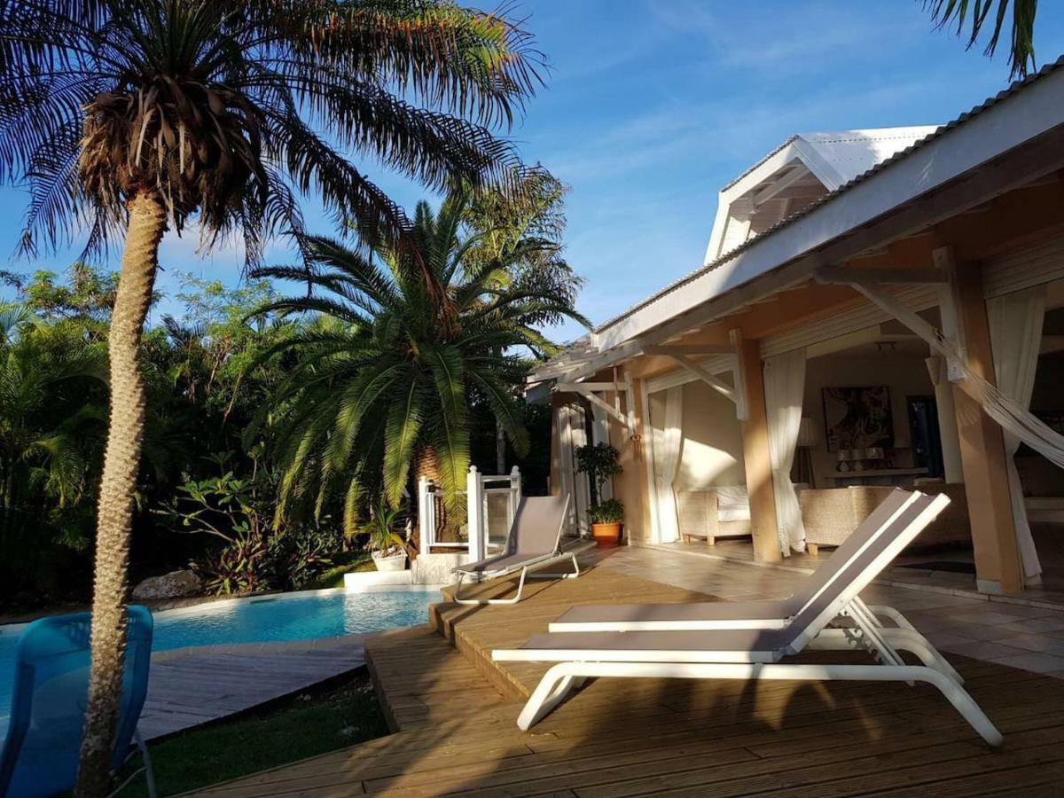 Villa Piscine et Iguanes en bord de mer proche plages marina et golf Saint-Francois  Extérieur photo