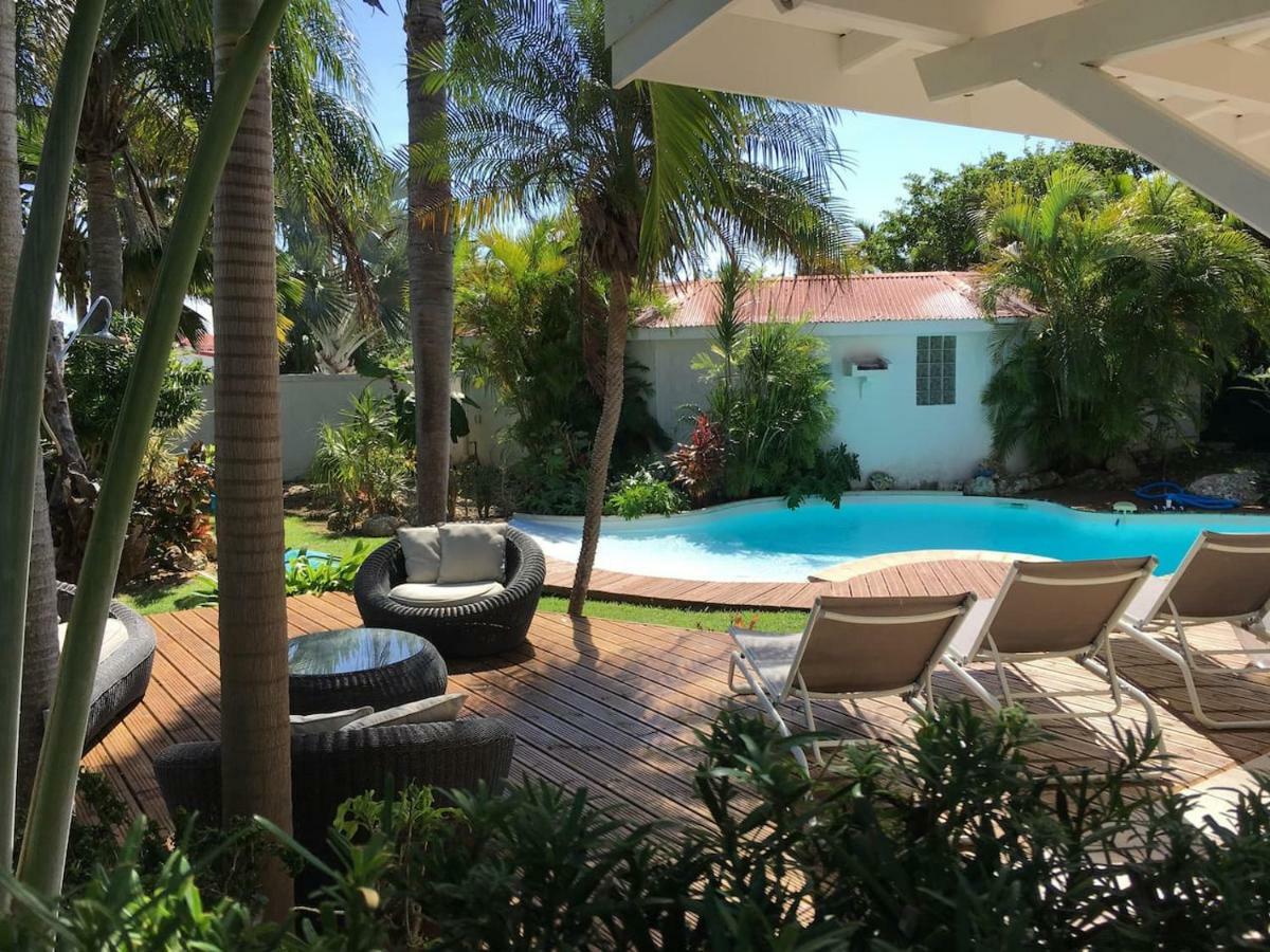 Villa Piscine et Iguanes en bord de mer proche plages marina et golf Saint-Francois  Extérieur photo