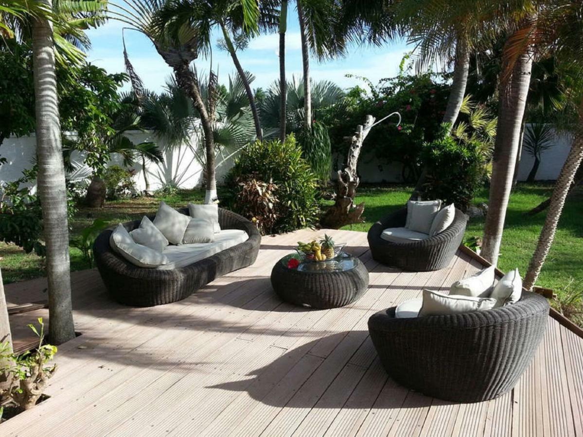 Villa Piscine et Iguanes en bord de mer proche plages marina et golf Saint-Francois  Extérieur photo